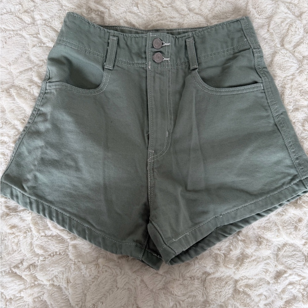 Levi's High-Waist Olive Green Double-Button Shorts